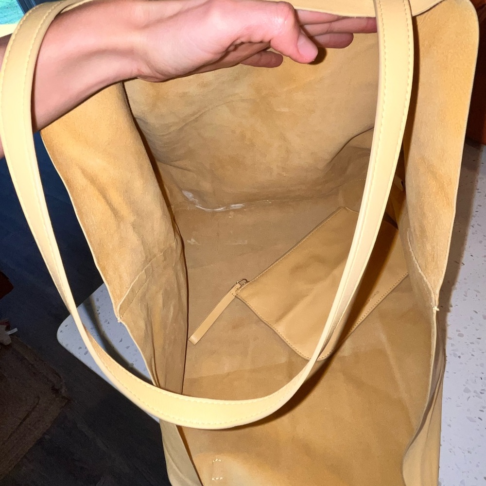 Mansur Gavriel Everyday Soft Leather Tote - Pale Yellow - Picture 7 of 8